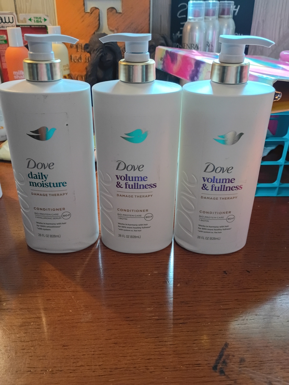 Dove Volume & Fullness Conditioner — White